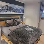 Krismer Apartment *